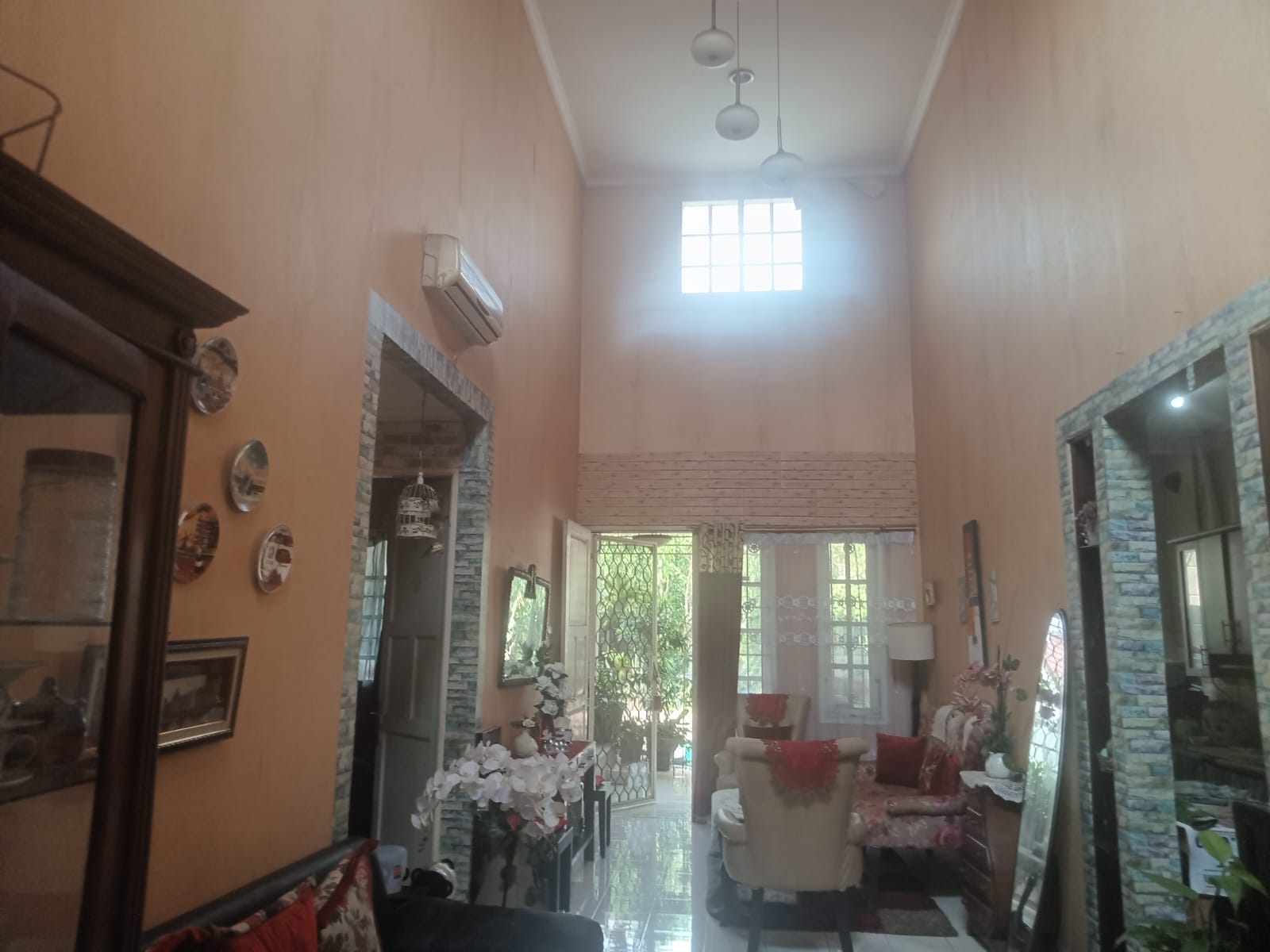Disewakan Rumah di Hawaii Deltamas